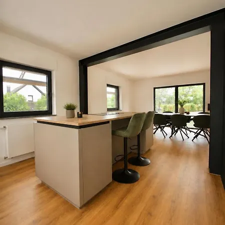 Vennchalet Fuer 8 Personen Mit Sauna Und Whirlpool *