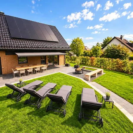 Vennchalet Fuer 8 Personen Mit Sauna Und Whirlpool * Montjoie